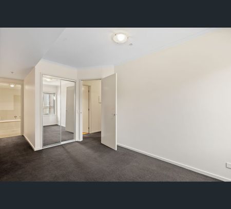 2/1 Gumbri Place, Brunswick, Vic 3056 - Photo 3