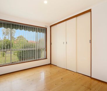 15 Galilee Crescent, Mill Park, Vic 3082 - Photo 2