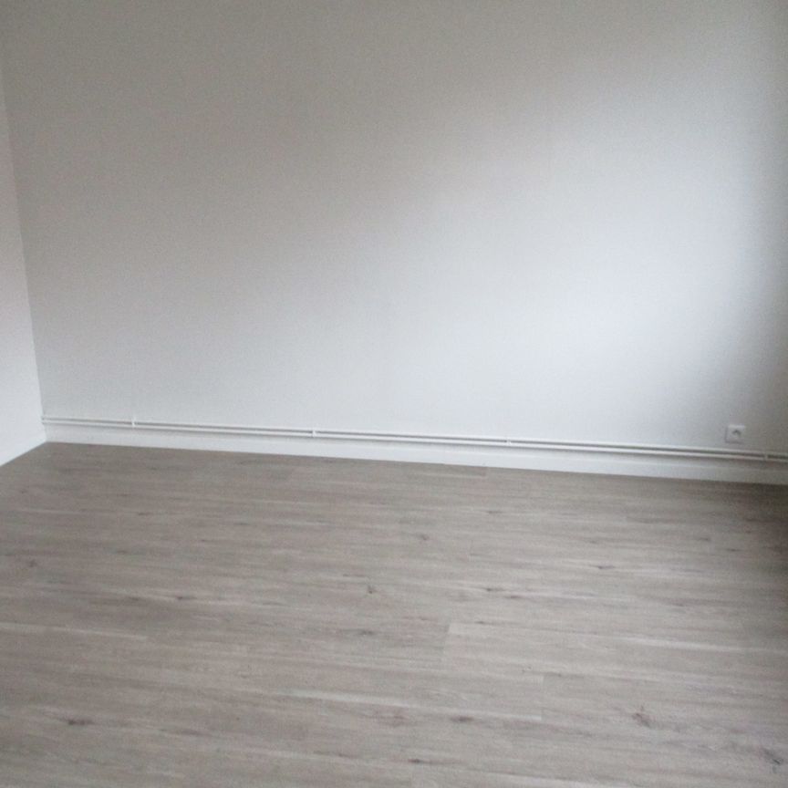 1 APPARTEMENT A LOUER SITUE AU 3ème BOULOGNE SUR MER - Photo 1