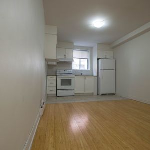 Superbe Studio Neuf CDN - Photo 2