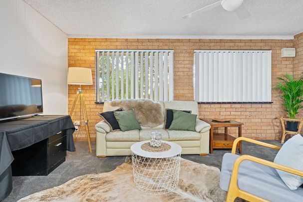 Immaculate Ground Floor Unit - Photo 1