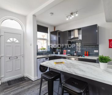 1 bedroom in a house share to rent - Photo 5