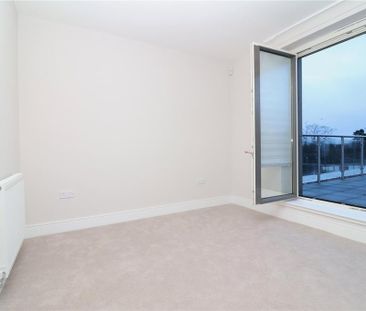 3 bedroom penthouse to rent - Photo 6