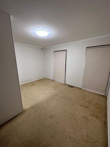 Glen Waverley - Photo 2