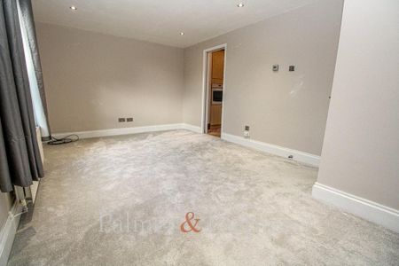2 bedroom maisonette to rent - Photo 3