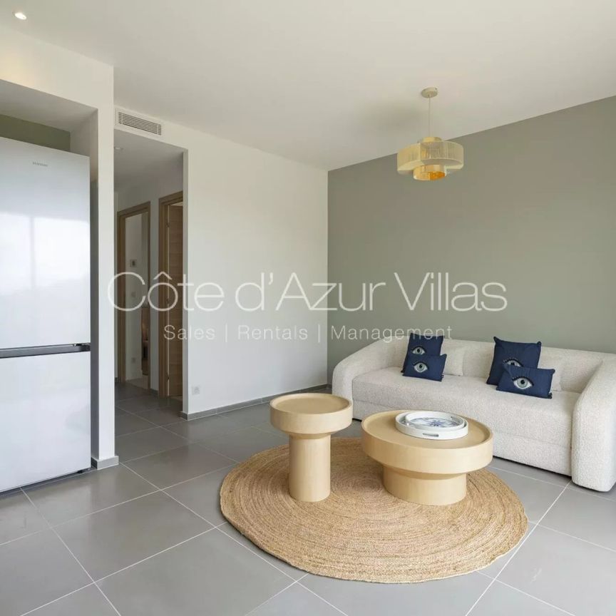 Tout savoir sur cette maison dans le quartier Sud, à Roquefort-les-Pins - Photo 1