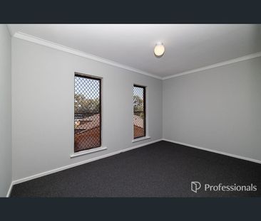 1/2978 Albany Hwy, Kelmscott, WA 6111 - Photo 3