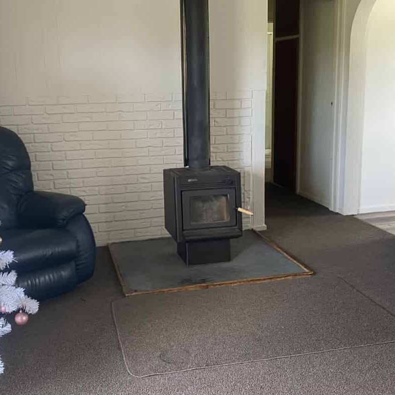 Sunny 3 bedroom property close to Nelson City - Photo 1