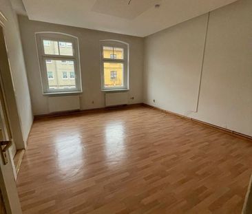 2-Raum-Wohnung 1.OG rechts m. EBK - Am Wasserturm 26, Finsterwalde - Photo 5