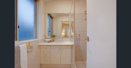 Family Retreat with Great Location! - Photo 4