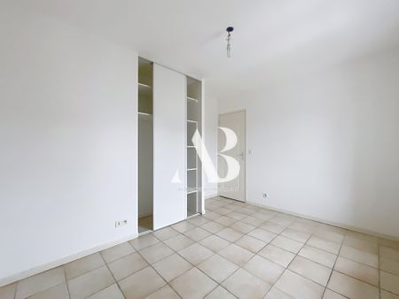 Location Appartement 3 pièces 64m² GRANDPUITS BAILLY CARROIS 77720 - Photo 2