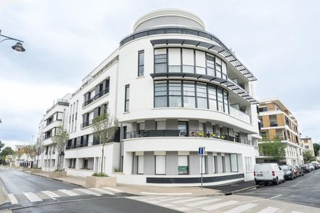 location Appartement T2 DE 46.41m² À MAISONS ALFORT - Photo 2