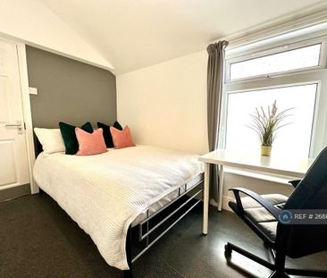 4 bedroom terraced house to rent - Photo 6