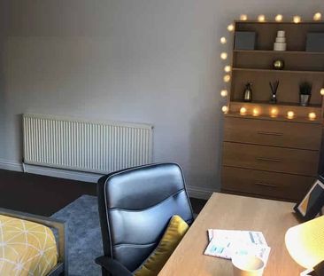 Seven Bed House (Shared) - Photo 4