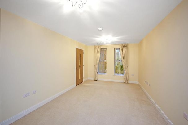2 bedroom retirement property to rent - Photo 1