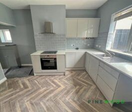 2 BEDROOM House - End Terrace - Photo 2