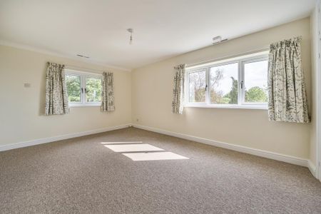 3 bedroom detached house to rent - Photo 3