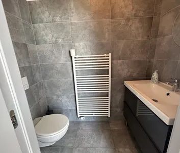 DACHTERRASSENTRAUM MIT 3 ZIMMER UND GROSSZÜGIGE GALERIE IN DER LUSTKANDLGASSE/UNVERBAUBARER FERNBLICK - Foto 1