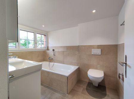 3.5 Zimmer, 138 m², 2. Stock - Photo 3