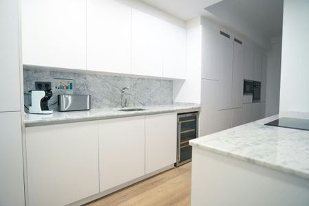 Rambla de Sant Josep, Barcelona, Catalonia 08002 - Photo 5