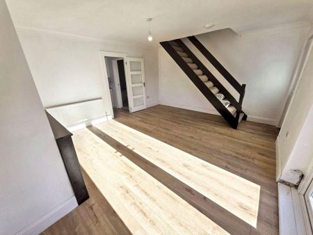 3 bed semi-detached house to rent in NE23 - Photo 2