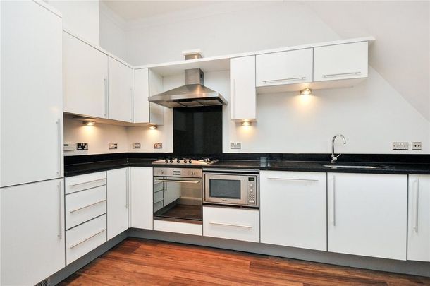 2 bedroom apartment to rent - Photo 1