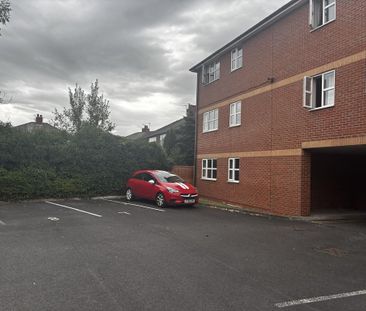 2 bedroom ground floor flat to rent - Photo 6