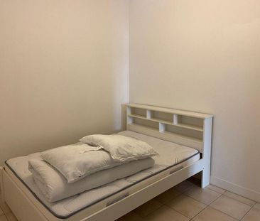 Location Appartement 2 pièces 43m² BORDEAUX 33000 - Photo 4