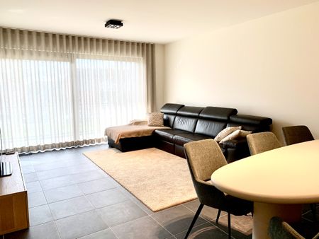 Modern appartement met 2 slaapkamers en groot terras - Photo 4