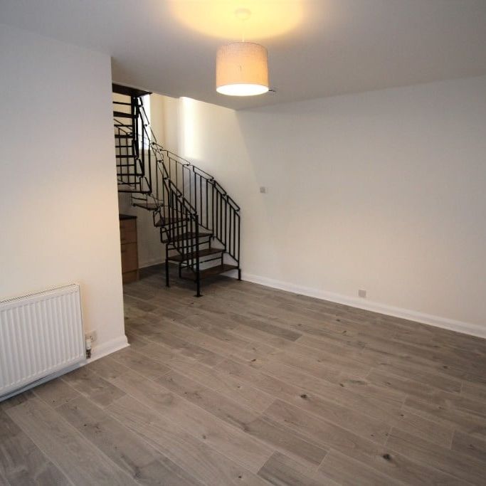 1 Bed End Terrace, Langlea Avenue, G72 - Photo 1