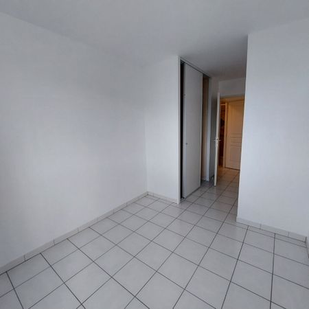 Location Appartement 2 pièces 35m² - Photo 3