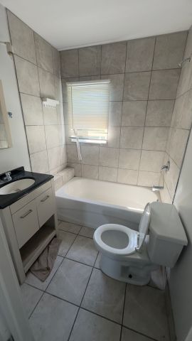 For Lease - 108 Queenston Street Unit# 2, St. Catharines, Ontario - Photo 5