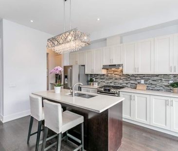 For Lease - 12 Cambray Road, Vaughan, Ontario - Photo 5