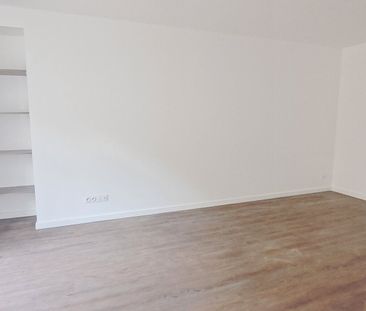 Appartement À Louer 3 Pièces , 77 M² - Photo 2