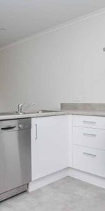 Near New - Furnished home - Photo 3