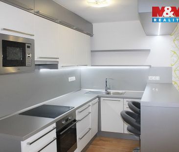 Pronájem bytu 1+kk 31 m² - Fotografie 2