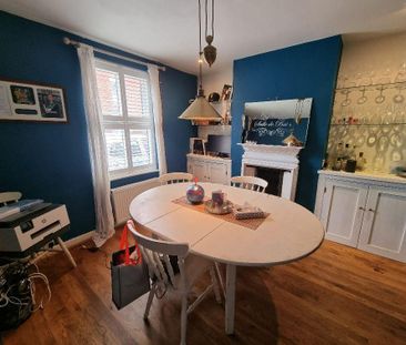 2 bedroom terraced house to rent - Photo 2