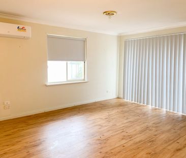 This ONE BEDROOM unit is neatly presented for your convenience and ... - Photo 2