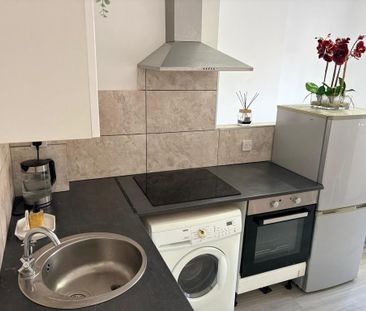 Studio to rent - Photo 4