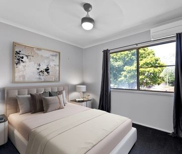 Family home with large shed! - Photo 2