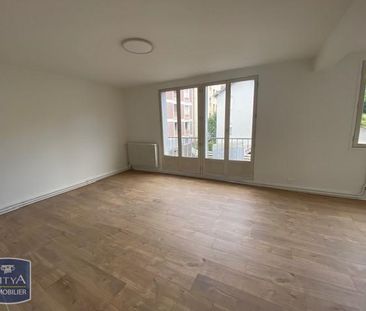 Location Appartement 2 pièces 52m² CHAMALIERES 63400 - Photo 2