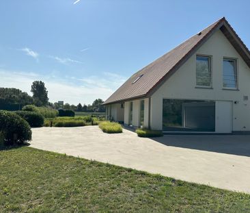 Nieuwbouwvilla met 2 praktijkruimtes te Eernegem - Foto 4