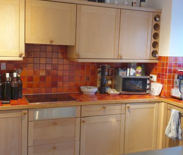 Dans une copropriété, appartement de 3.5 pièces au rez-de-chaussée - Photo 3