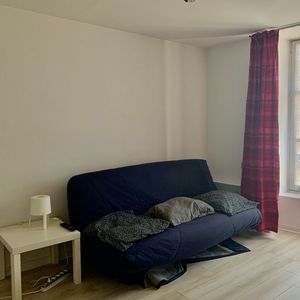 Location Appartement 1 pièce 21m² DOL DE BRETAGNE 35120 - Photo 2