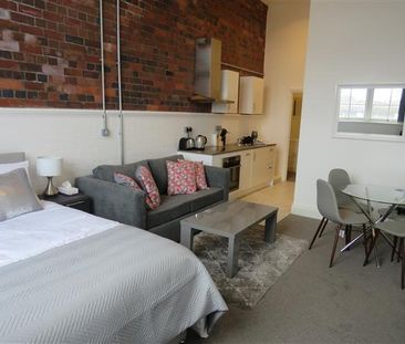 1 bedroom flat to rent - Photo 2