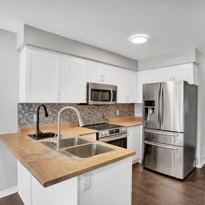 For Lease - 58 Avenue Street Unit# Upper, Oshawa, Ontario - Photo 1