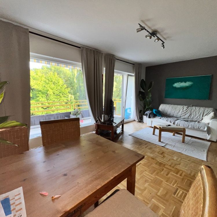 +++ IBF Immo +++ Helle 2 ZKDB Wohnung mit Süd-Balkon in Aachen – Forst - Photo 1