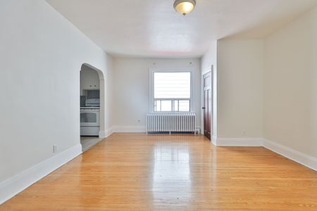 For Lease - 1215 Woodbine Avenue Unit# 2, Toronto, Ontario - Photo 5