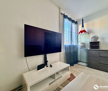 Location Appartement 2 pièces 43m² RIORGES 42153 - Photo 3