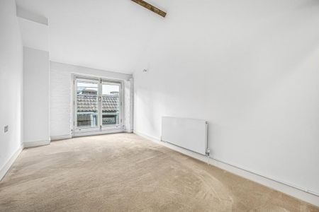 3 bedroom flat to rent - Photo 5